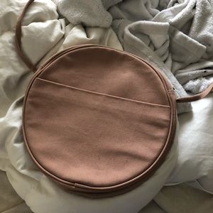 UO baggu bag!